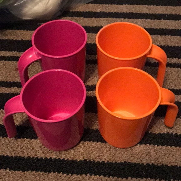 Tupperware 💕 - Picture 1 of 4